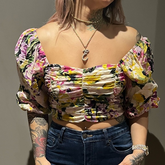 H&M pretty floral cropped blouse, size M - Picture 3 of 8